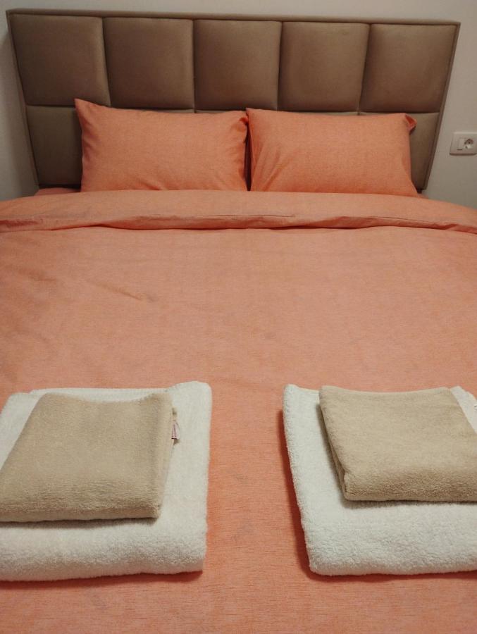 South Side Apartment بودغوريتْسا المظهر الخارجي الصورة