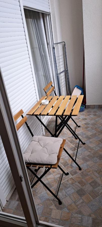 South Side Apartment بودغوريتْسا المظهر الخارجي الصورة